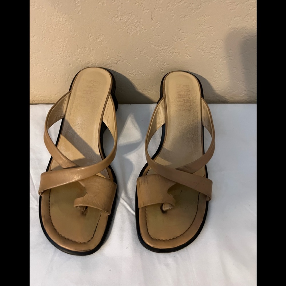 Ladies shoes